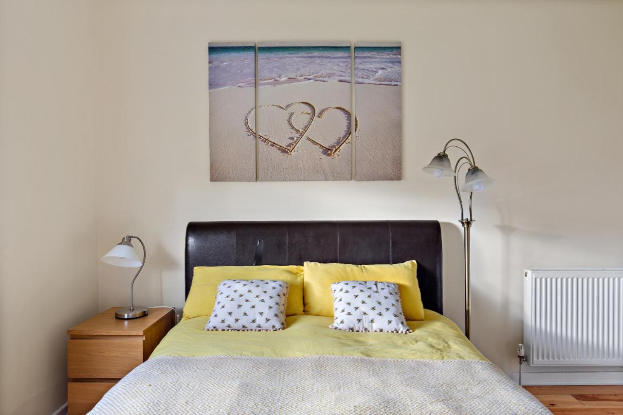 Cosy 2-Bdr Apartment & 15 Minutes To Edinburgh By Train & Free Parking Prestonpans المظهر الخارجي الصورة