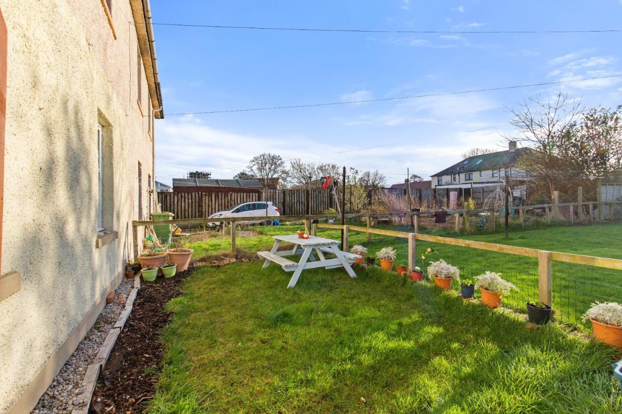 Cosy 2-Bdr Apartment & 15 Minutes To Edinburgh By Train & Free Parking Prestonpans المظهر الخارجي الصورة